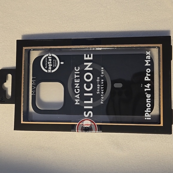 MVMT Magnetic Silicone Snap-On Protective Case for iPhone 14 Pro Max - New - Picture 1 of 4